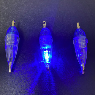 #釣具#LED水中集魚灯#電池付き#約6cm#新品#青色×3個の画像