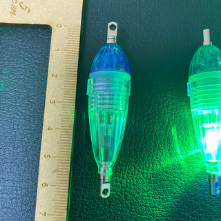 #釣具#LED水中集魚灯#電池付き#約6cm#新品#4色×4個の画像