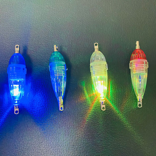 #釣具#LED水中集魚灯#電池付き#約6cm#新品#4色×4個の画像