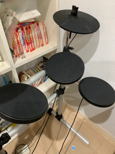 練習用の電子ドラムセットです