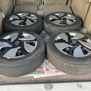 激安　フィットIII  ホイール　ホィールキャップ付き