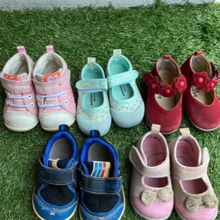 子供用の靴(中古) 9足の画像
