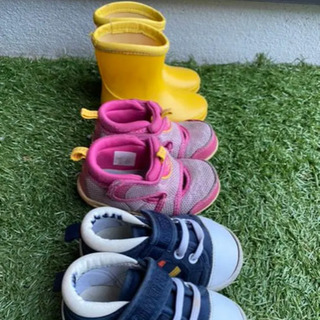 子供用の靴(中古) 9足の画像