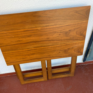 折り畳みデスクの画像