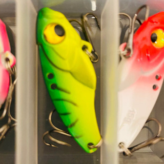#釣具#バス釣り#メタルバイブ#15g#約5cm#新品#5個#ケース付き#ルアーの画像
