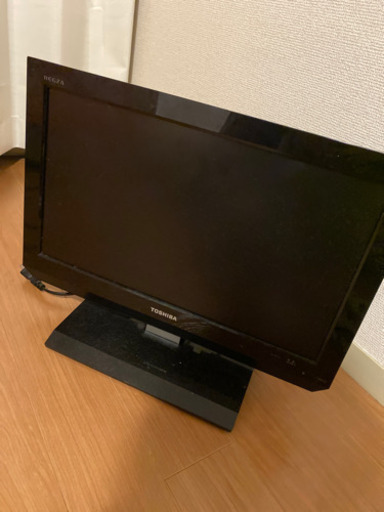 TOSHIBA　テレビ 　19V