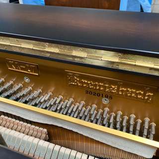 ♬シックな茶色にお洒落な猫脚のアップライトピアノKreuizbach（クロイバッハ）KA-27 の画像