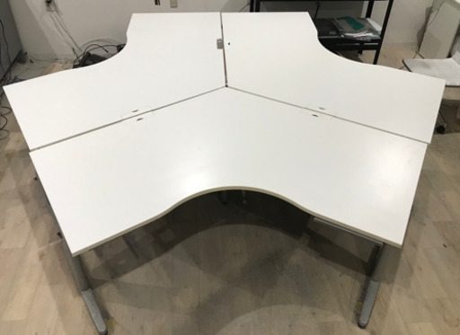 値下！コクヨ ブーメランテーブル オフィスにいかがでしょうか　3台まとめて