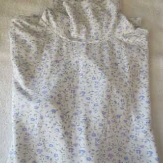 ヒートテック長袖シャツ　Lサイズ