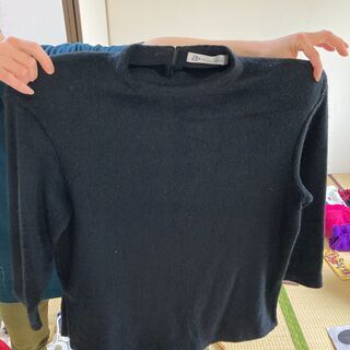 ウール100％セーター2枚＋黒セーター1枚【無料】の画像