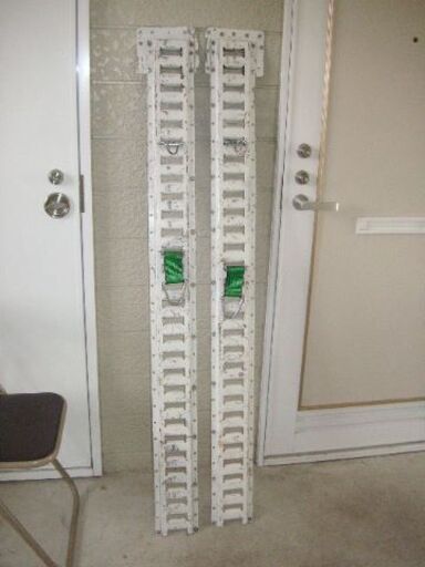 ハイエース    荷室 荷台 荷物     止め   中古品