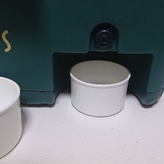 変わった小さめクーラーボックスの画像