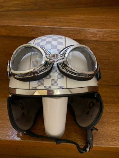 ゴーグル付きヘルメット