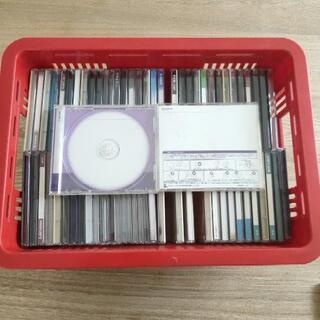 70枚のCDケース