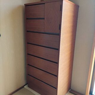 収納桐ダンスの画像