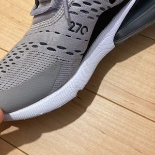 NIKEエアマックス270 24cmの画像