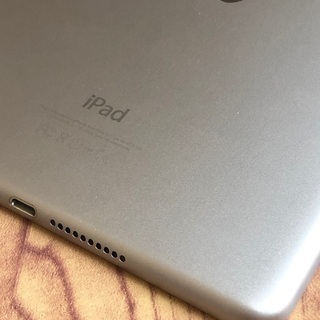 SIMフリー　ipad　mini4の画像