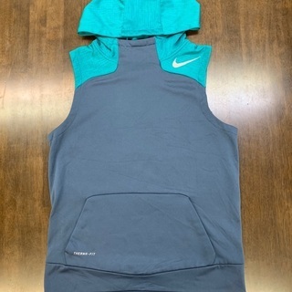 値下げ　海外輸入品　NIKE  スポーツウェア　ノースリーブ　レ...