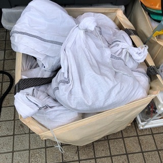 土又は庭砂利(ご希望の方に)をお譲りします。