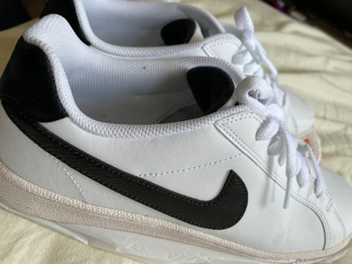 NIKE ナイキ　スニーカー　27.5