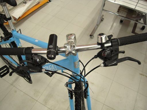 自転車 ルイガノ ティラール 420mm クロスバイク 24段切替 ※スパイクタイヤ※ LOUIS GARNEAU TIREUR 適応