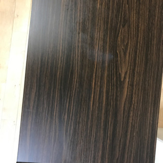 折りたたみテーブルの画像