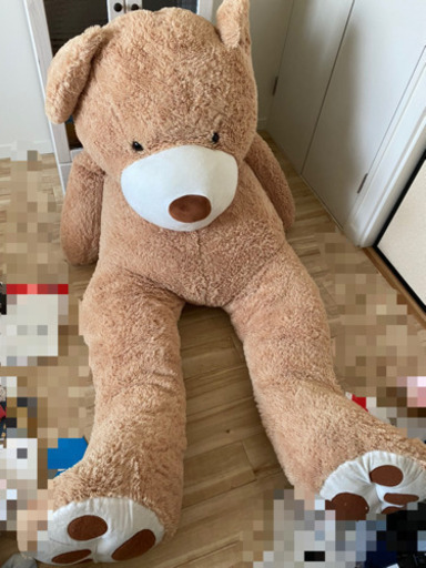 コストコの大きいクマのぬいぐるみです