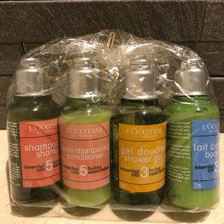 ロクシタン　トラベルセットの画像