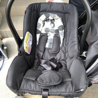 ジョイーチャイルドシート  ベビーカーの画像