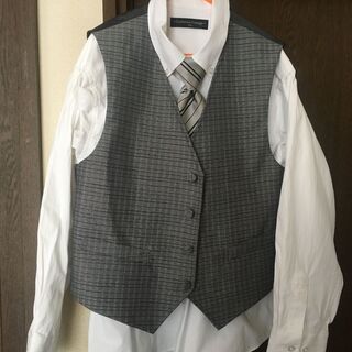 Catherine Cottage 男の子140　スーツ一式の画像