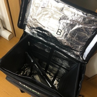 Ubereatsバッグ　ウーバーイーツの画像