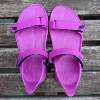 子供用　スポーツサンダル　Teva 18cmの画像