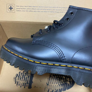 Dr.Martens ドクターマーチン　6ホール　8ホール　ブーツ　厚底の画像