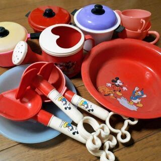 砂場遊び用　スコップ　ジョウロ他