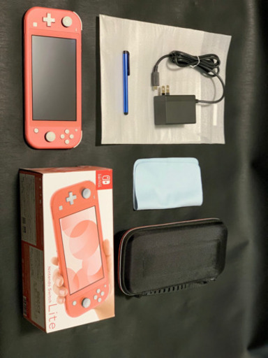Nintendo Switch light ピンク