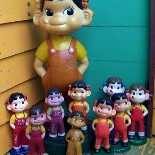 ◆不二家の抽選プレゼント復刻版レトロペコちゃん人形(2010年)懸賞応募用紙2枚セット★資料として如何ですか？の画像