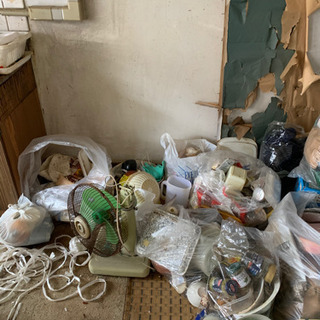 御部屋の御掃除をいたします。