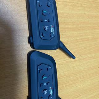 バイク　インカム　２個セットの画像
