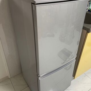シャープ左右両開き対応137L冷凍冷蔵庫 SJ-D14C-S 5月下旬頃お譲りの画像