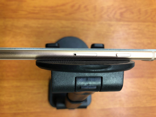 iPhone8  ゴールド