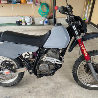 オフロードバイク　xlr250 MD22