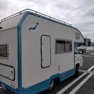 キャンピングカー アトム405 4WD 5MT 5人就寝可能 の画像