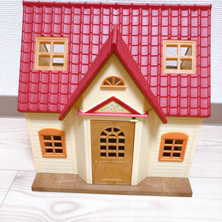 （取引中）シルバニア はじめてのお家 5/31まで出品
