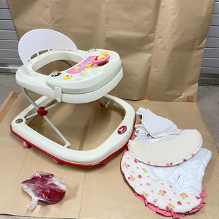 ベビーウォーカー　乗り物　歩行器