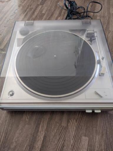 お取引中　レコードプレーヤー本体のみ