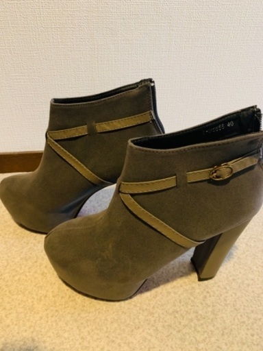 前厚ショートブーツ