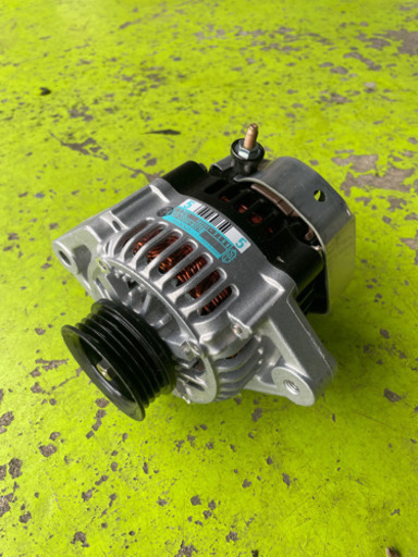 ダイハツ　オルターネーター3極カプラー新品（取引中）