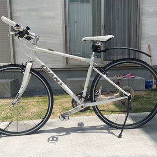 クロスバイク Giant escape 白