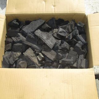 木炭　1kg～