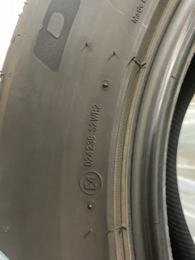 Mercedes G350D 純正265/60/18タイヤ　4本セット